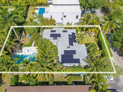863 NE 90th Street Miami FL 33138