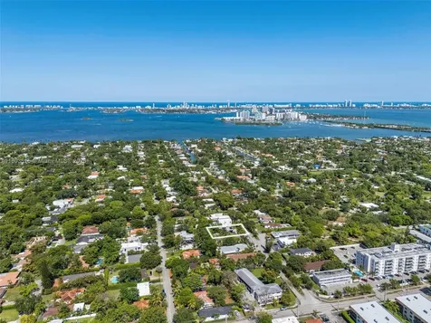 863 NE 90th Street Miami FL 33138