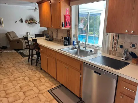 1101 SW 75th Terrace Plantation FL 33317