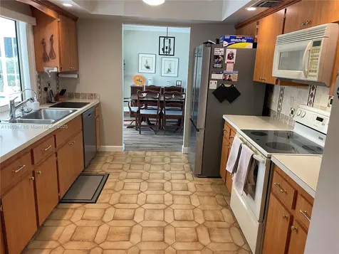 1101 SW 75th Terrace Plantation FL 33317
