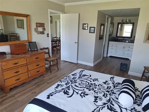 1101 SW 75th Terrace Plantation FL 33317