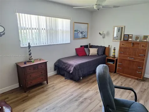 1101 SW 75th Terrace Plantation FL 33317