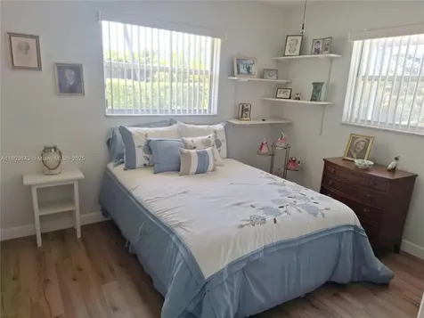 1101 SW 75th Terrace Plantation FL 33317