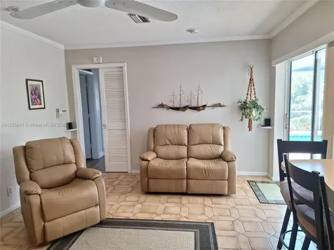 1101 SW 75th Terrace Plantation FL 33317