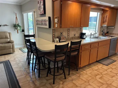 1101 SW 75th Terrace Plantation FL 33317