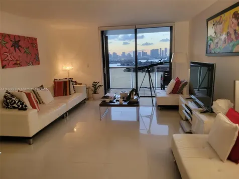 9 Island Avenue Miami Beach FL 33139