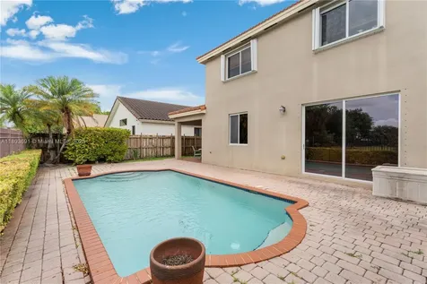 9248 SW 209th Terrace Cutler Bay FL 33189