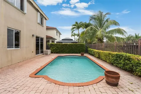 9248 SW 209th Terrace Cutler Bay FL 33189