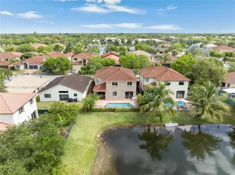 9248 SW 209th Terrace Cutler Bay FL 33189