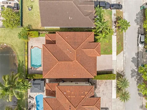 9248 SW 209th Terrace Cutler Bay FL 33189