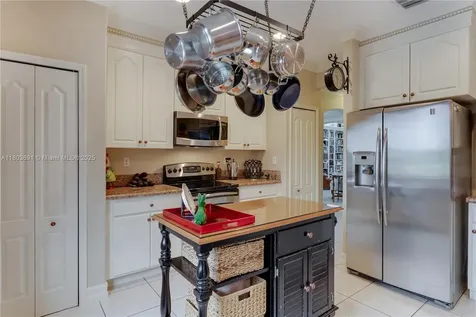 9248 SW 209th Terrace Cutler Bay FL 33189