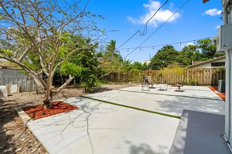 941 NW 76th Street Miami FL 33150