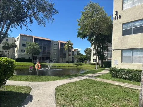 1820 N 81st Avenue North Lauderdale FL 33068
