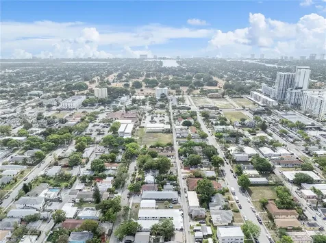 1946 Pierce Street Hollywood FL 33020