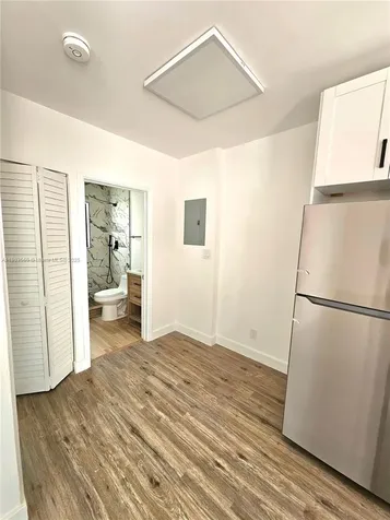 1946 Pierce Street Hollywood FL 33020
