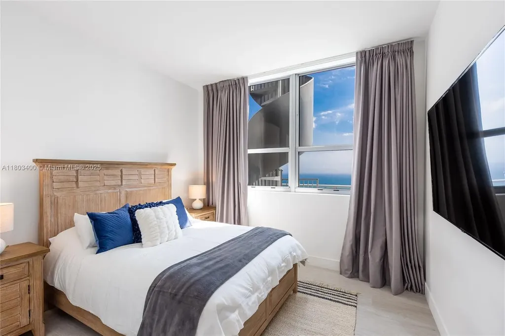 4010 S Ocean Drive Hollywood FL 33019