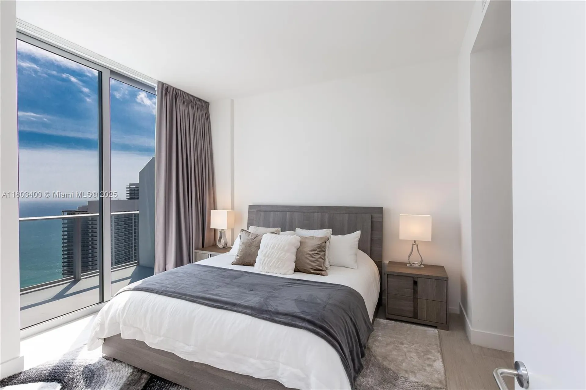 4010 S Ocean Drive Hollywood FL 33019