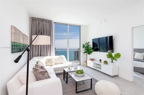 4010 S Ocean Drive Hollywood FL 33019