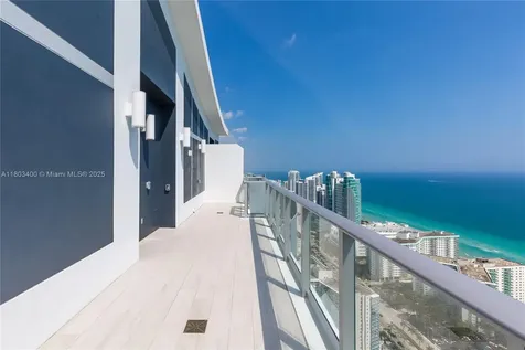4010 S Ocean Drive Hollywood FL 33019