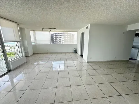 Miami Beach FL 33140