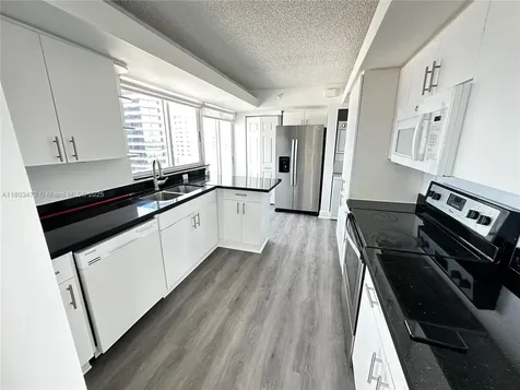 Miami Beach FL 33140