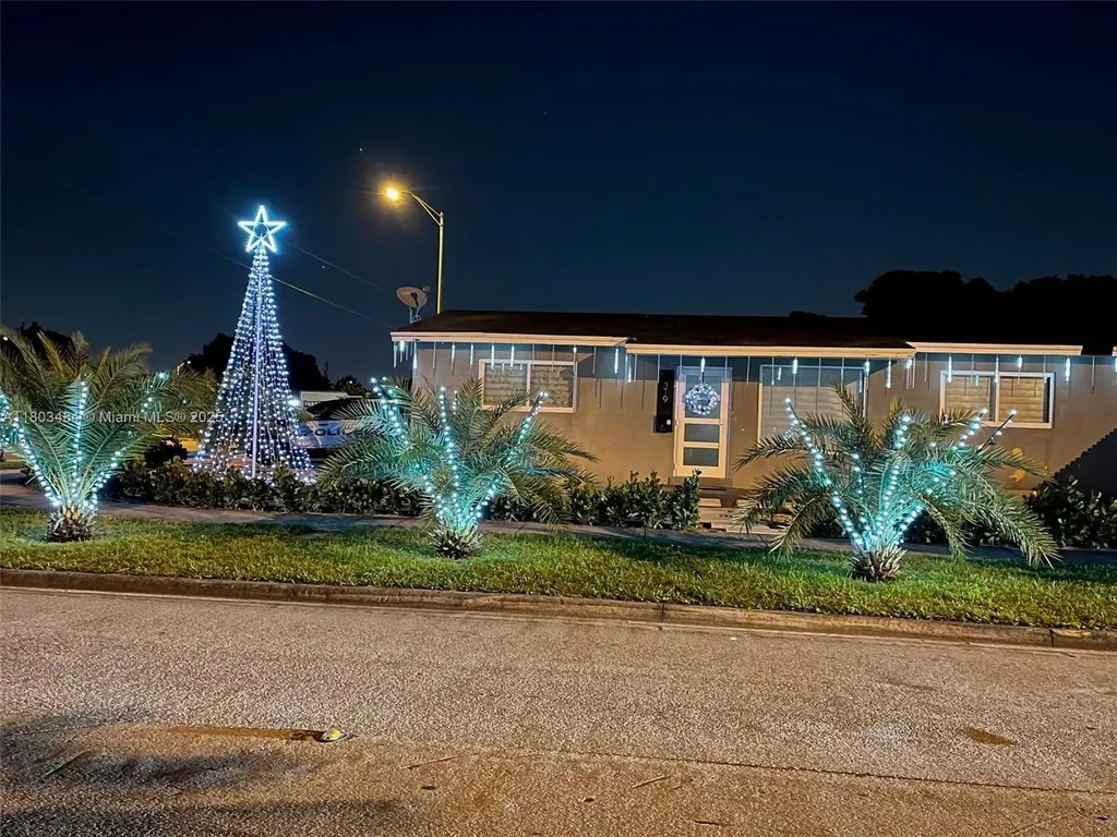 3195 W 10th Avenue Hialeah FL 33012