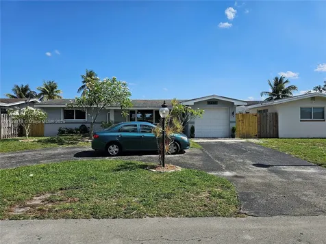 8240 NW 15th Street Pembroke Pines FL 33024