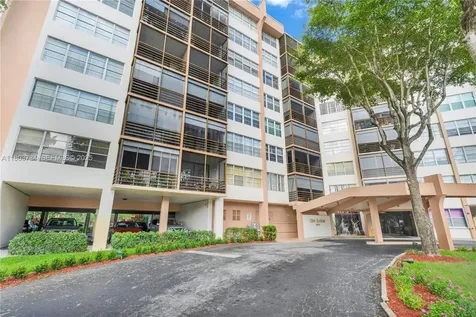 1400 Saint Charles Place Pembroke Pines FL 33026