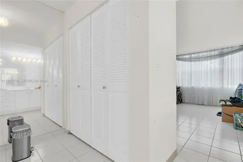 1400 Saint Charles Place Pembroke Pines FL 33026