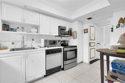 1400 Saint Charles Place Pembroke Pines FL 33026