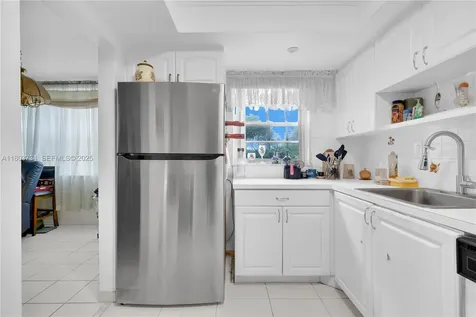 1400 Saint Charles Place Pembroke Pines FL 33026
