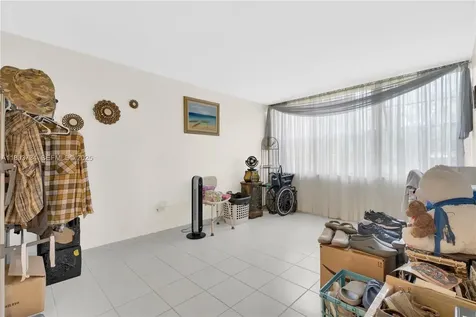 1400 Saint Charles Place Pembroke Pines FL 33026