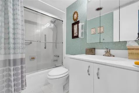 1400 Saint Charles Place Pembroke Pines FL 33026