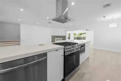 9450 Martinique Drive Cutler Bay FL 33189