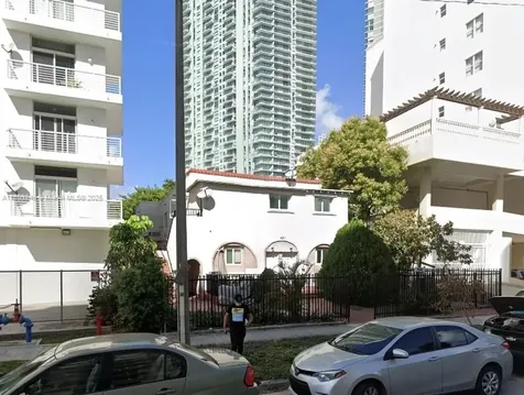 437 NE 30th Street Miami FL 33137