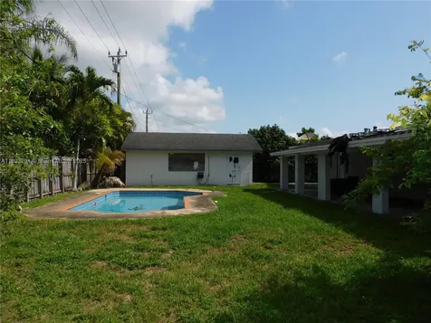 16020 SW 98th Court Miami FL 33157