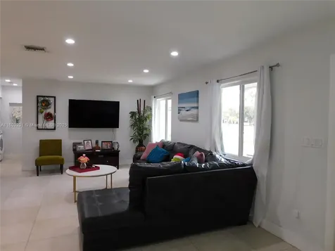 16020 SW 98th Court Miami FL 33157