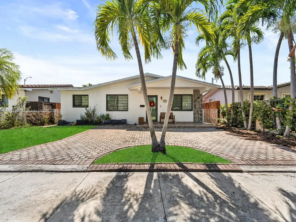 2720 SW 76th Avenue Miami FL 33155