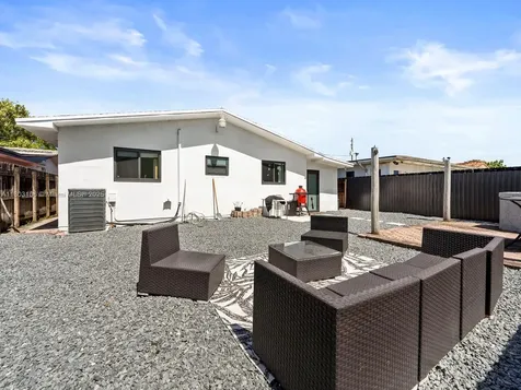 2720 SW 76th Avenue Miami FL 33155