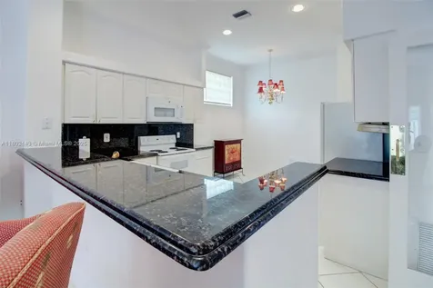 9072 NW 145th Street Miami Lakes FL 33018