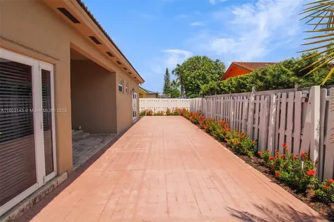 9072 NW 145th Street Miami Lakes FL 33018