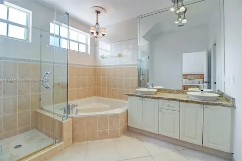 9072 NW 145th Street Miami Lakes FL 33018