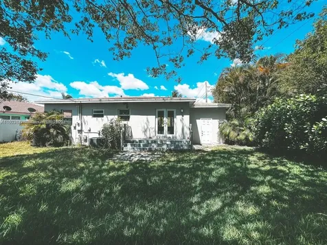 1231 N 16th Court Hollywood FL 33020