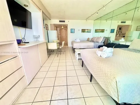19201 Collins Avenue Sunny Isles Beach FL 33160