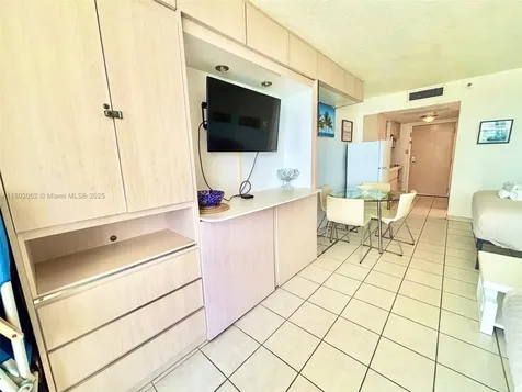 19201 Collins Avenue Sunny Isles Beach FL 33160