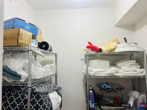5225 Collins Avenue Miami Beach FL 33140