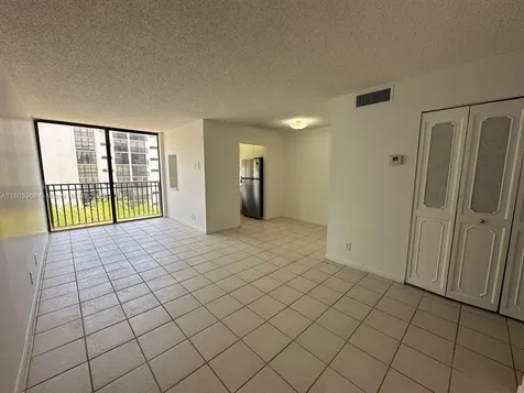 16919 N Bay Road Sunny Isles Beach FL 33160