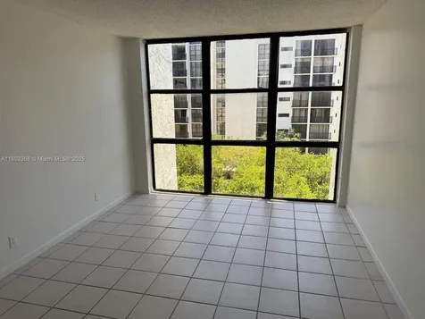 16919 N Bay Road Sunny Isles Beach FL 33160