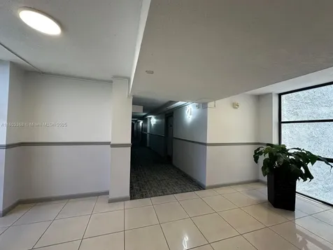 16919 N Bay Road Sunny Isles Beach FL 33160