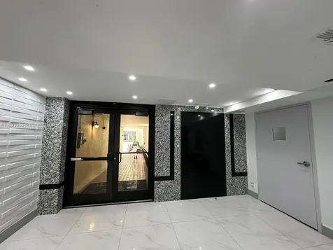 16919 N Bay Road Sunny Isles Beach FL 33160